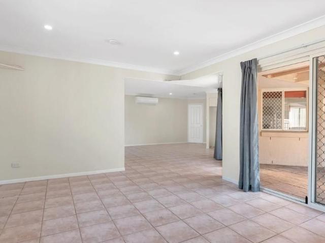House for rent in Calamvale, Greater Brisbane