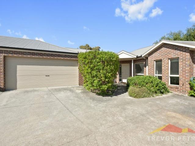Townhouse for rent in Mount Clear, Ballarat