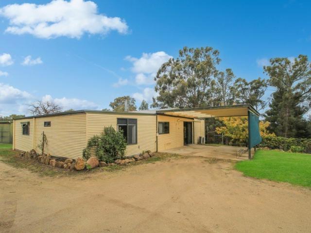 House for sale in Wy Yung, Victoria