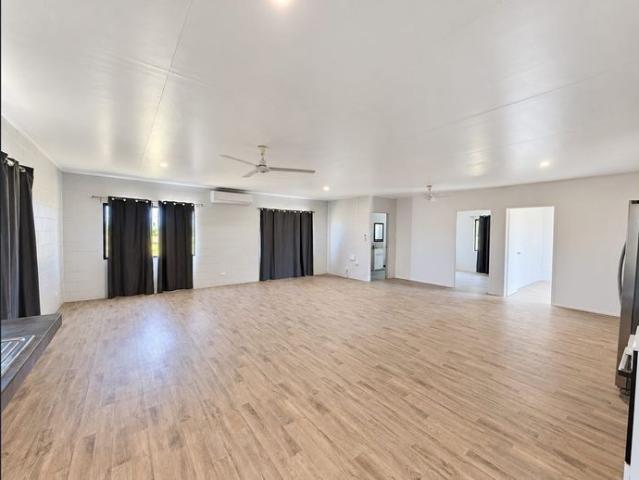 House for rent in Tully