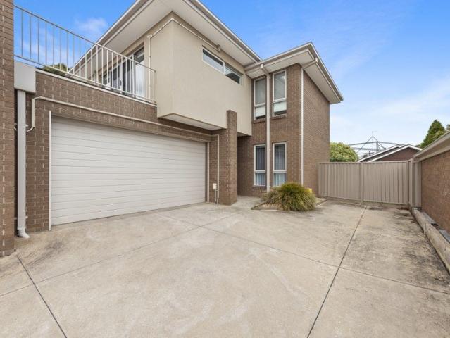 Townhouse for rent in Ballarat North, Ballarat