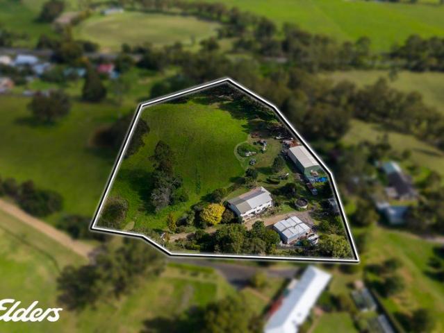 House for sale in Calrossie, Victoria