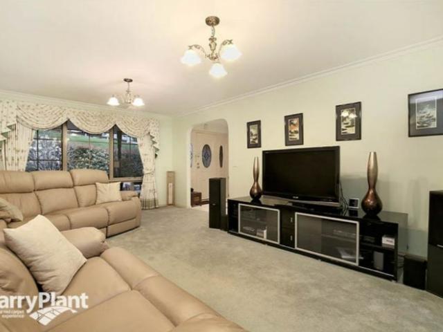 House for rent in Chirnside Park, Melbourne