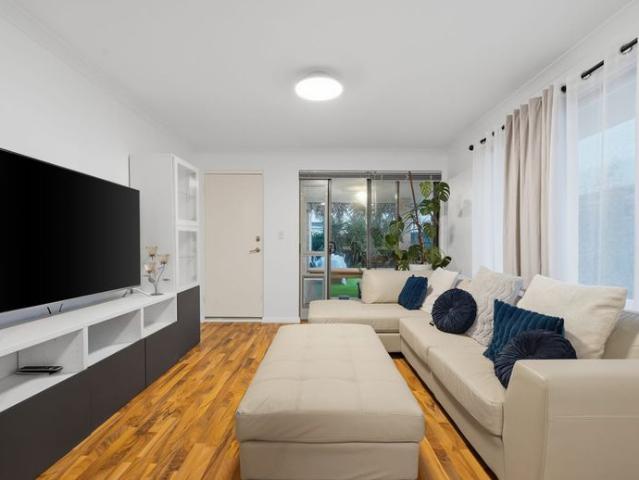 House for rent in Banksia Grove, Western Australia