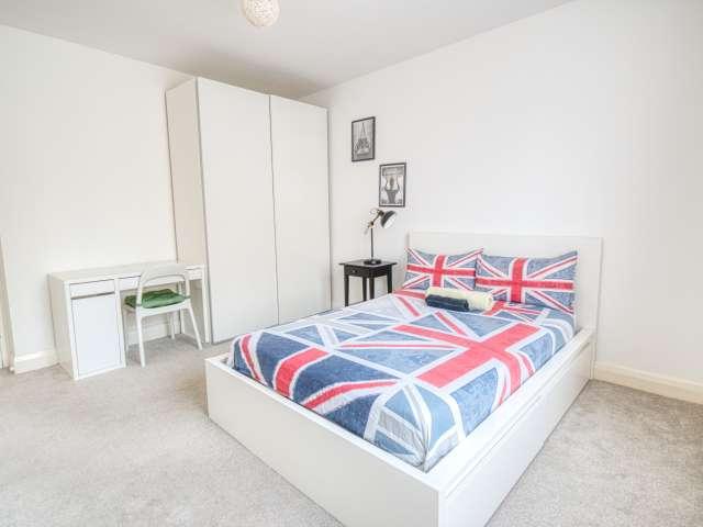 Room for rent in St. George in the East, Greater London