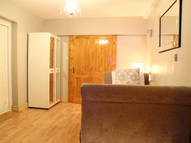 Room to rent in Clondalkin, North Tipperary