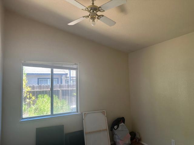 Room for rent in California