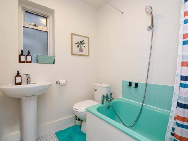 Room for rent in London Borough of Camden, Greater London