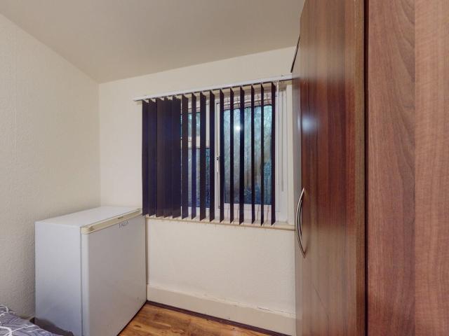 Room for rent in Cricklewood, Greater London