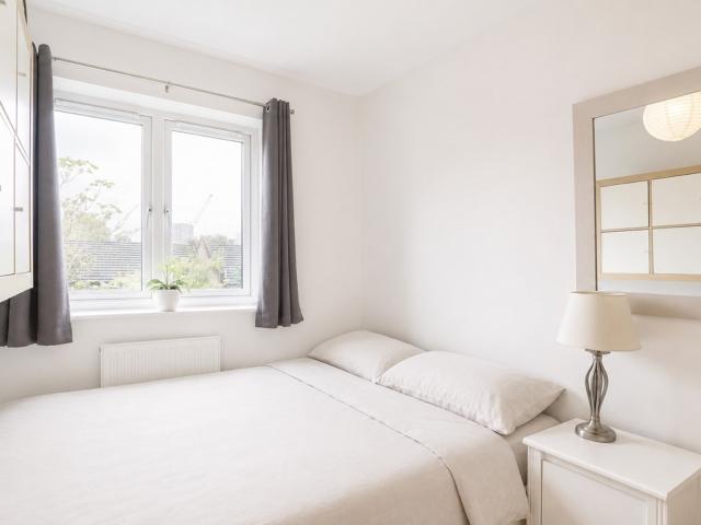 Room for rent in Stepney, Greater London