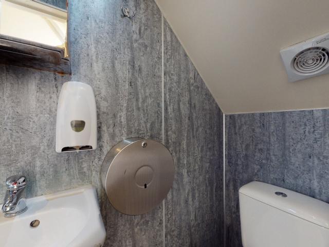 Room for rent in Mapesbury, Greater London