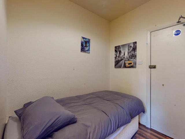 Room for rent in London Borough of Brent, Greater London