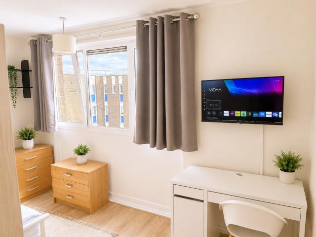 Room for rent in Mile End, Greater London