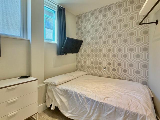 Room for rent in London Borough of Ealing, Greater London