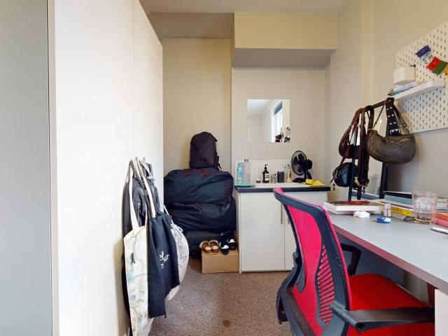Room for rent in Westminster, Greater London