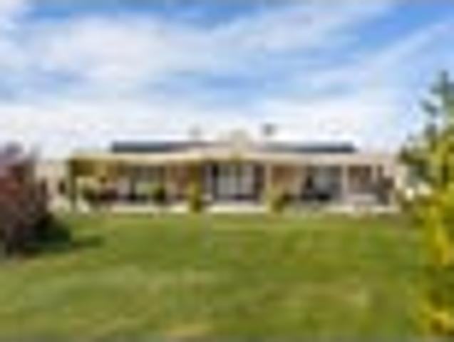 House for sale in Otakou