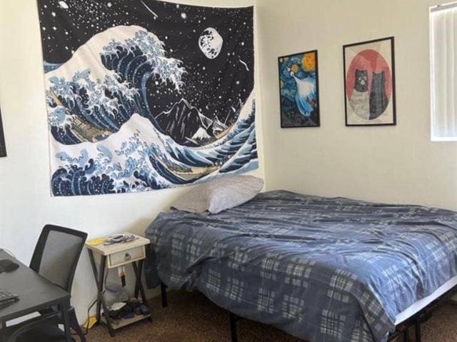 Room for rent in Ocean View, Huntington Beach