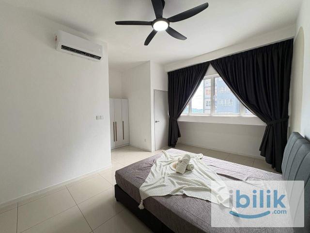 Room for rent in Petaling, Alam Impian