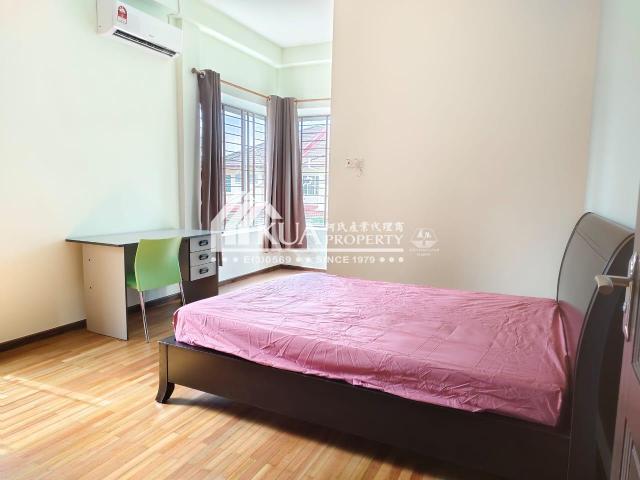 Room for rent in Kuching