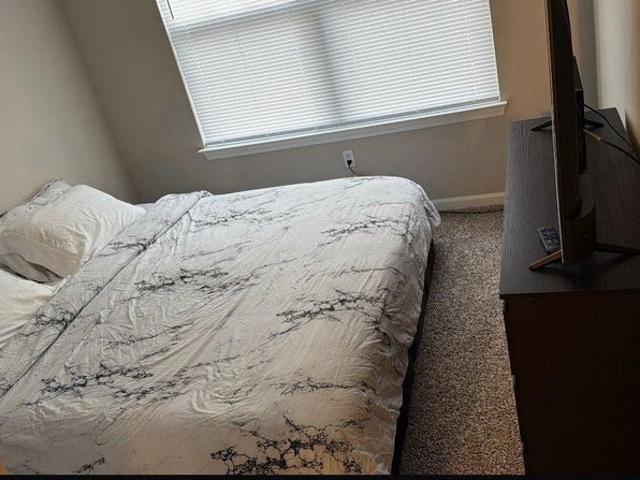 Room for rent in Dundee, Illinois