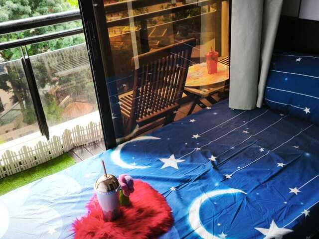 Room for rent in Ghim Moh, Singapore