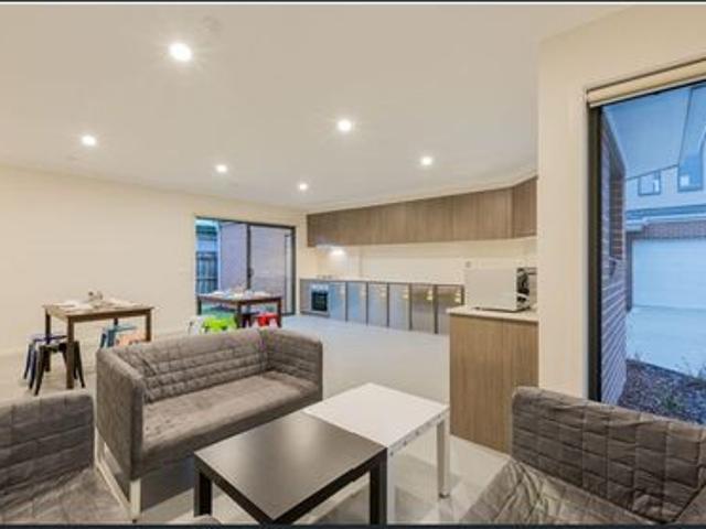 Townhouse for rent in Camerons Creek, Victoria