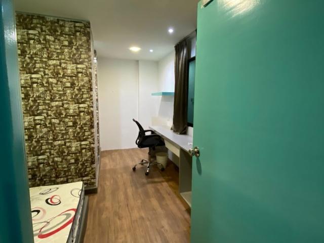 Room for rent in Petaling, Alam Impian