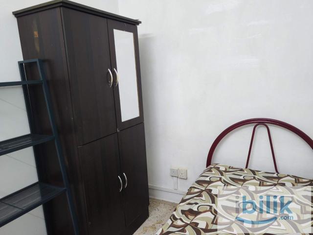 Room for rent in PJU 6, Petaling Jaya