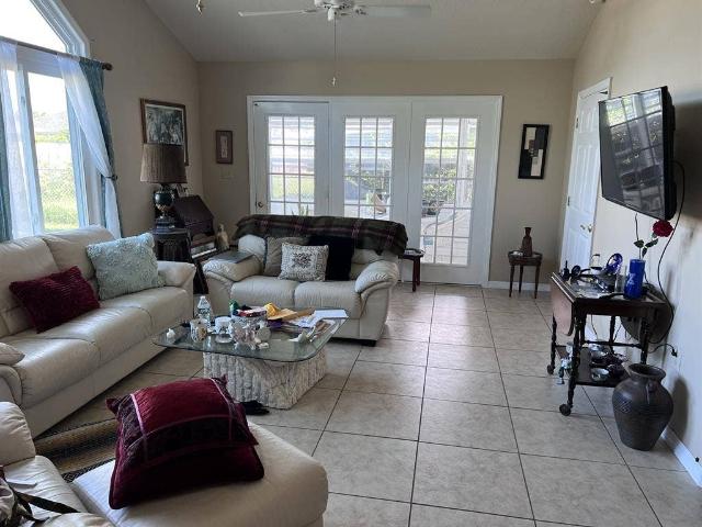 Room for rent in Melbourne, Florida