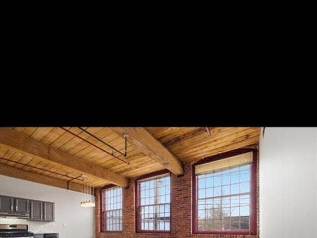 Room for rent in Manchester, Hillsborough County