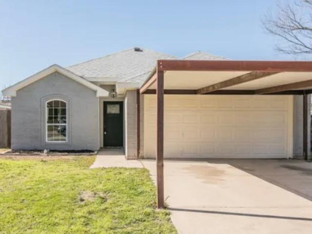 Room for rent in Haltom City, Texas