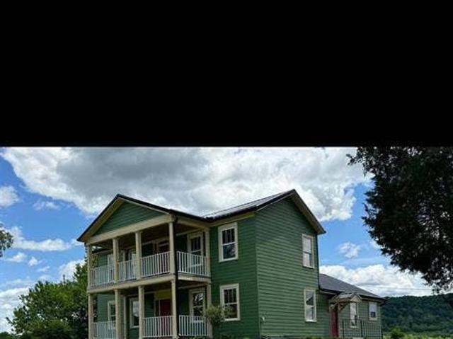 Room for rent in Aurora, Indiana
