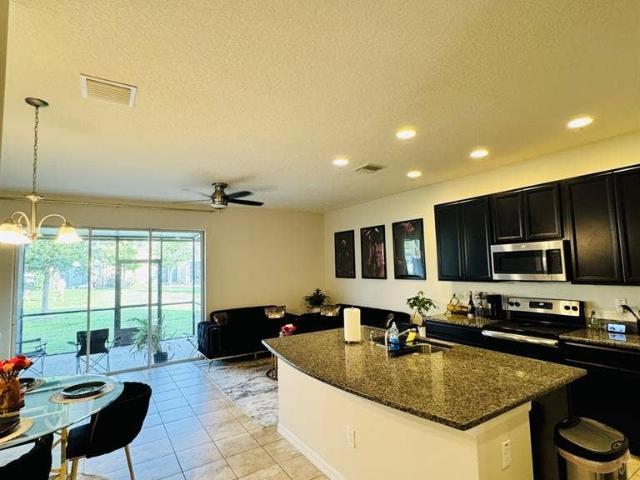 Room for rent in Progress Village, Hillsborough County