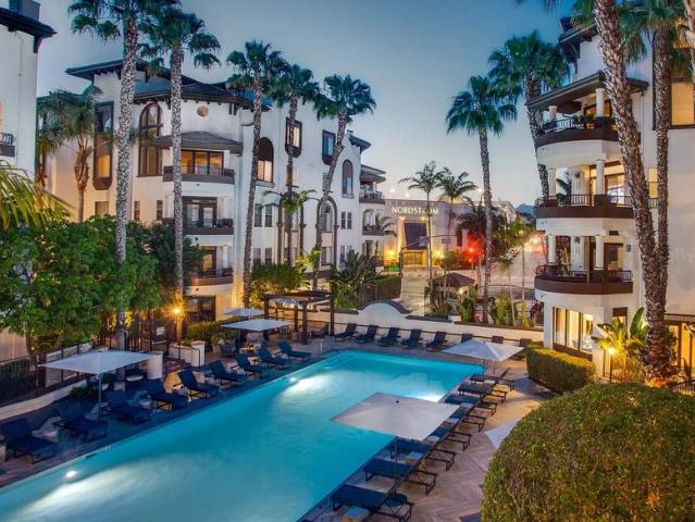 Room for rent in Canoga Park, California