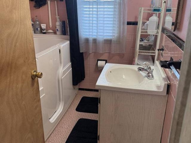 Room for rent in Detroit, Michigan