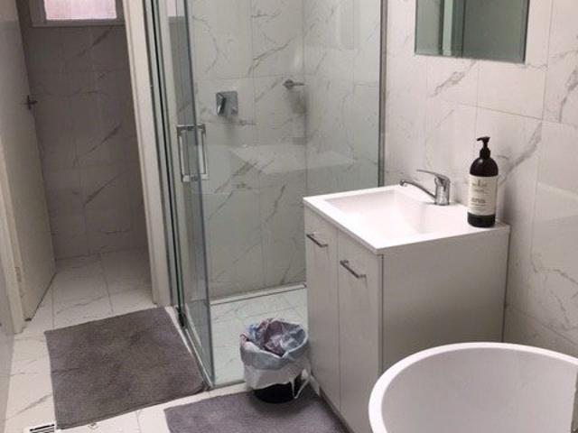Studio for rent in Surrey Hills