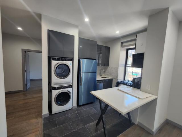 Room for rent in Arverne, New York