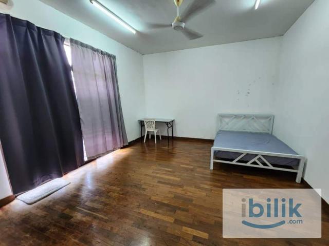 Room for rent in Tanjong Sepat, Selangor