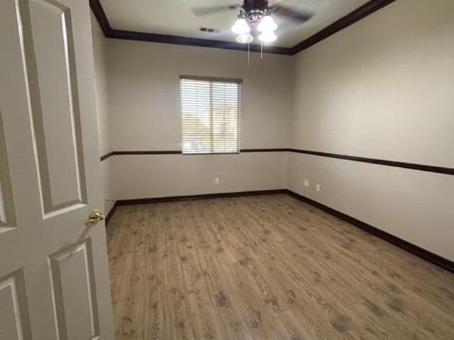 Room for rent in Lancaster, California