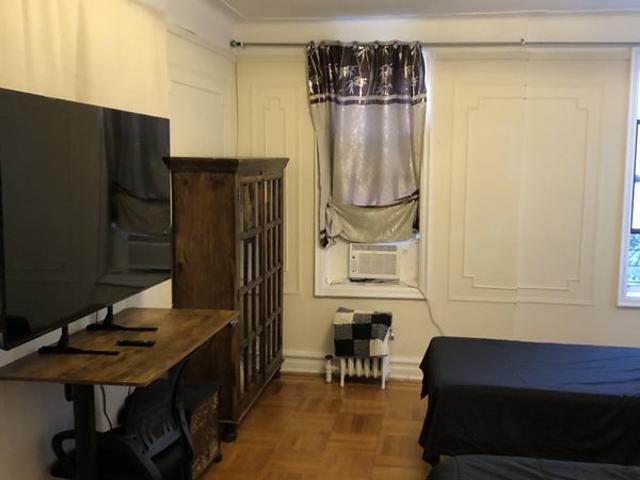 Room for rent in Arverne, New York