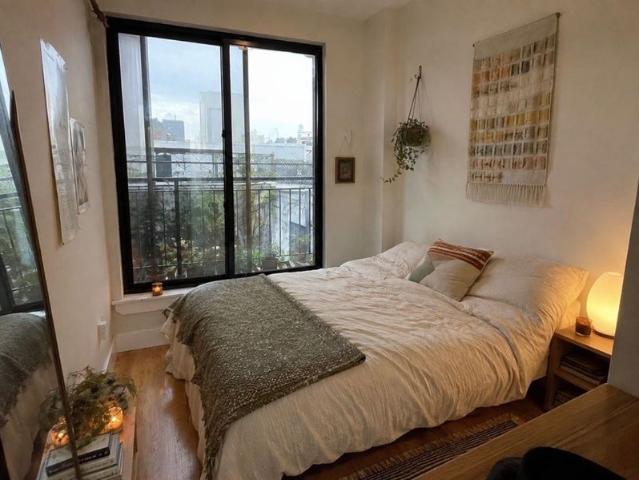 Room for rent in Arverne, New York