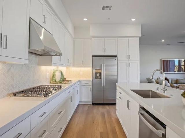 Room for rent in Orange County Great Park, Irvine