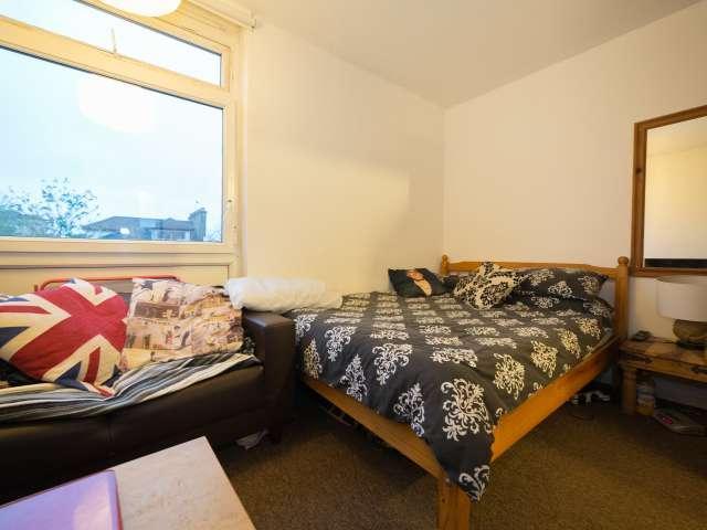Room for rent in Stockwell, Greater London
