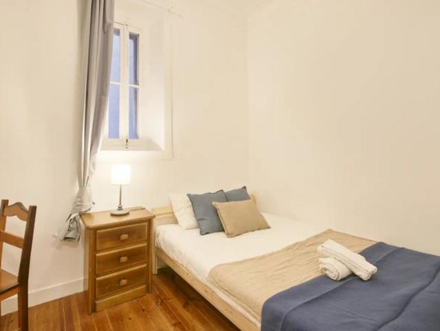 Quarto alugar em Avenidas Novas, Lisboa