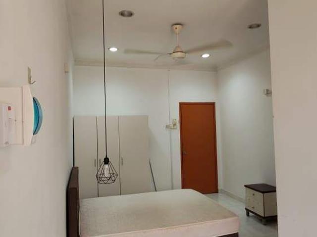 Room for rent in Petaling, Damansara Damai