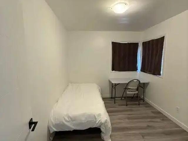 Apartment for rent in Wedgewood, Alberta
