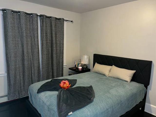 Room for rent in Bristol, Massachusetts