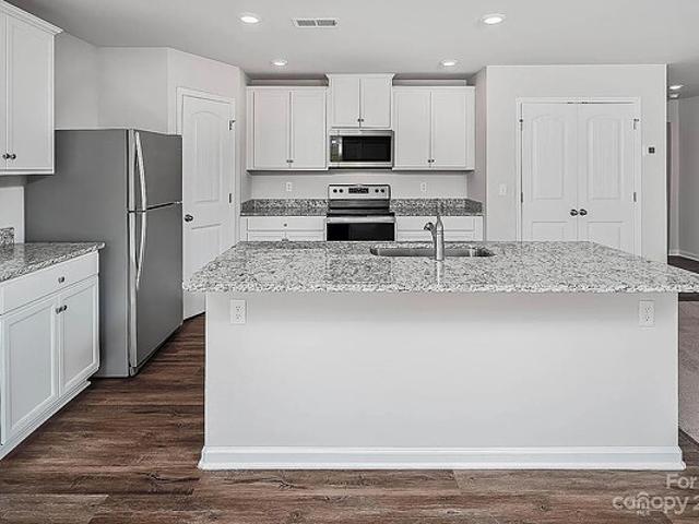 Room for rent in Mecklenburg, North Carolina