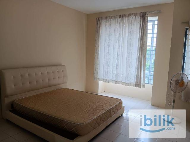 Room for rent in Seksyen 7, Bandar Puncak Alam