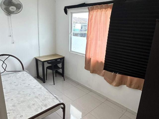 Room for rent in Jenjarom, Selangor